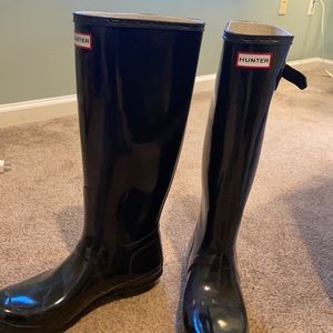 Hunter boots- black size 9